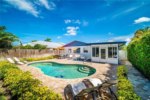 778 98th Ave, NAPLES, FL, 34108-2224 | Card Image