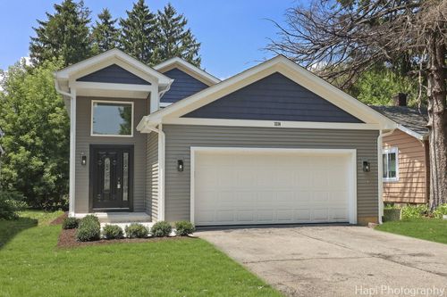 3238 Gabriel Ave, Zion, IL, 60099-3131 | Card Image