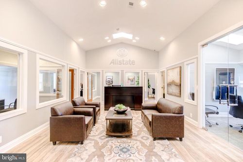 ste-h-1142 Walker Rd, GREAT FALLS, VA, 22066-1836 | Card Image