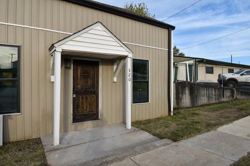 320 Stanford St, Lancaster, KY, 40444-1268 | Card Image