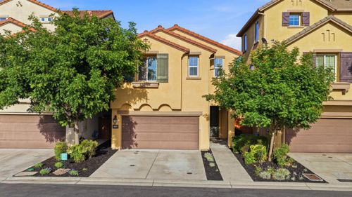 2124 Camino Real Way, Roseville, CA, 95747-8435 | Card Image