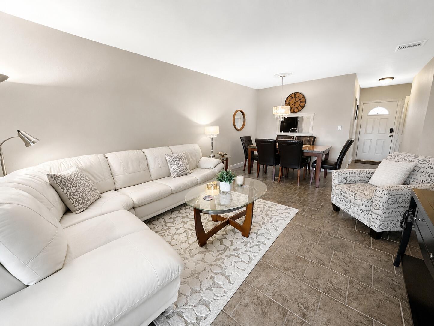 Residential in Lauderdale Lakes