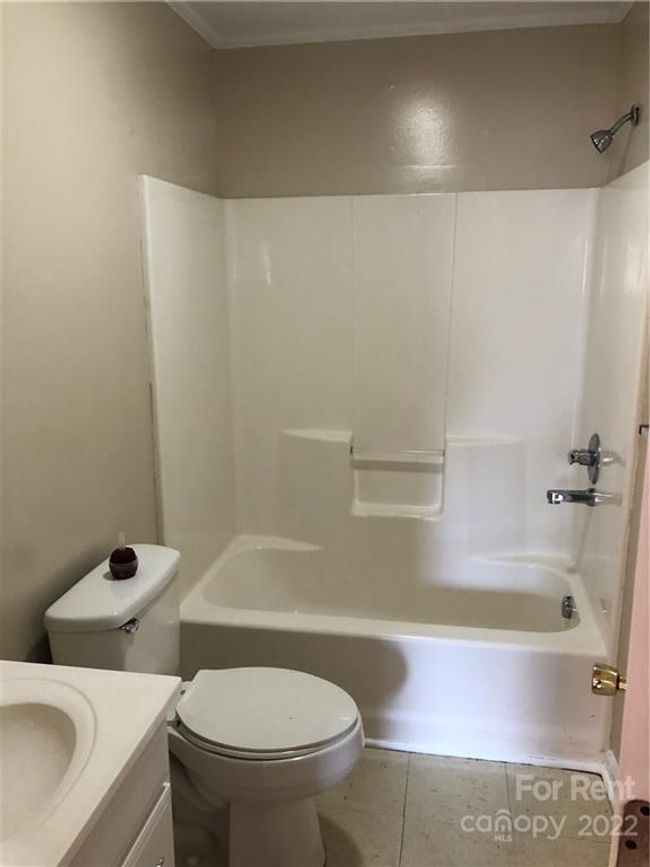620 S Laurel St, Home with 2 bedrooms, 1 bathrooms and null parking in Lincolnton NC | Image 6