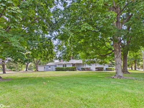 1304 7th Ave E, Oskaloosa, IA, 52577-3504 | Card Image