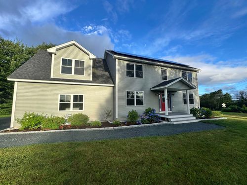 18 Stonehouse Rd, New London, NH, 03257-6153 | Card Image