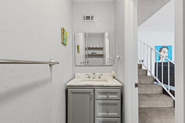 5232 Country Club Dr, Condo with 2 bedrooms, 2 bathrooms and null parking in Granbury TX | Image 8