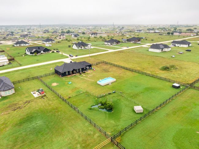 Aerial view of sparsely populated area | Image 28