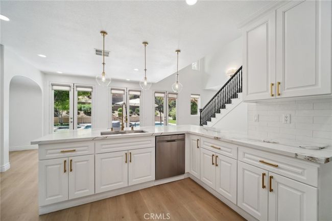 25422 Magnolia Ln, House other with 5 bedrooms, 5 bathrooms and 5 parking in Stevenson Ranch CA | Image 23