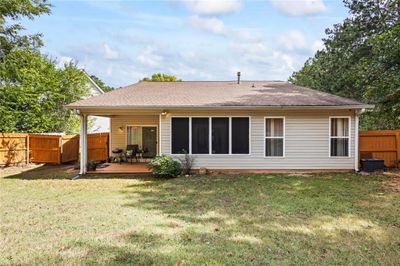 557 Goldfinch Way, House other with 3 bedrooms, 2 bathrooms and 2 parking in Stockbridge GA | Image 2