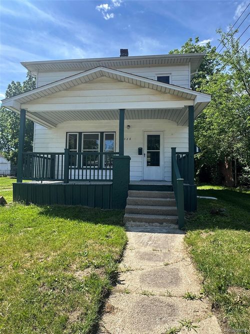 826 E Mount Morris St, Mount Morris, MI, 48458-2054 | Card Image