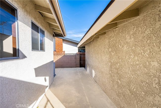 2102 E Napa Pl, House other with 3 bedrooms, 3 bathrooms and 2 parking in Anaheim CA | Image 26
