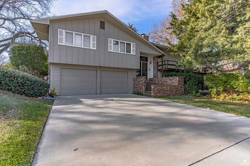 1621 Denholm Dr, Manhattan, KS, 66503-2205 | Card Image