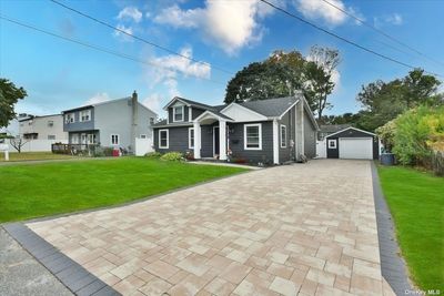 278 17th Street, House other with 3 bedrooms, 2 bathrooms and null parking in West Babylon NY | Image 2