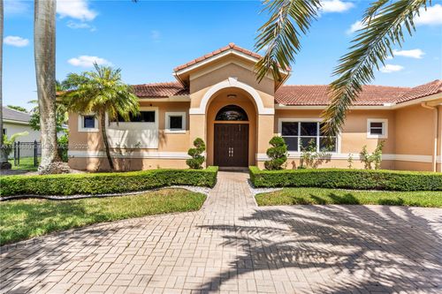 4074 Sw 140th Ave, Davie, FL, 33330-5717 | Card Image