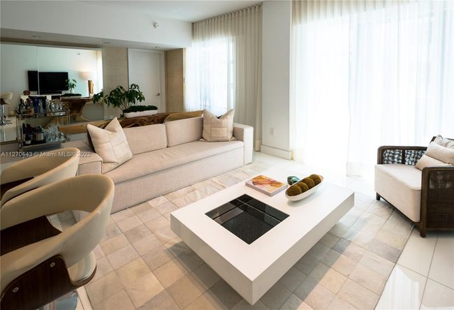 APT-204 - 3739 Collins Ave, Condo with 1 bedrooms, 2 bathrooms and null parking in Miami Beach FL | Image 5