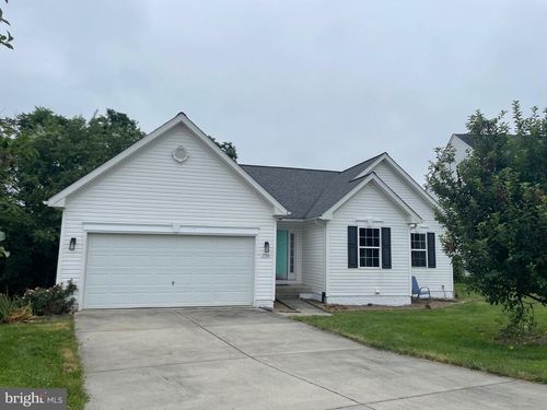 394 Brandenburg Dr, FALLING WATERS, WV, 25419-4986 | Card Image