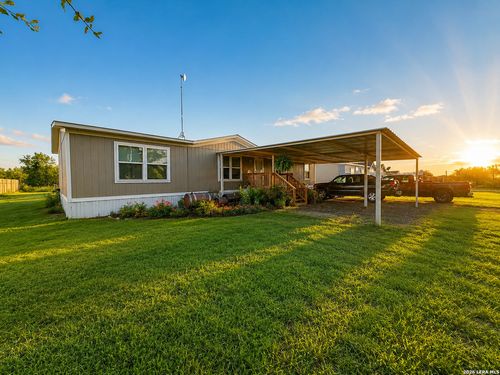 137 Viridian View, Pleasanton, TX, 78064 | Card Image