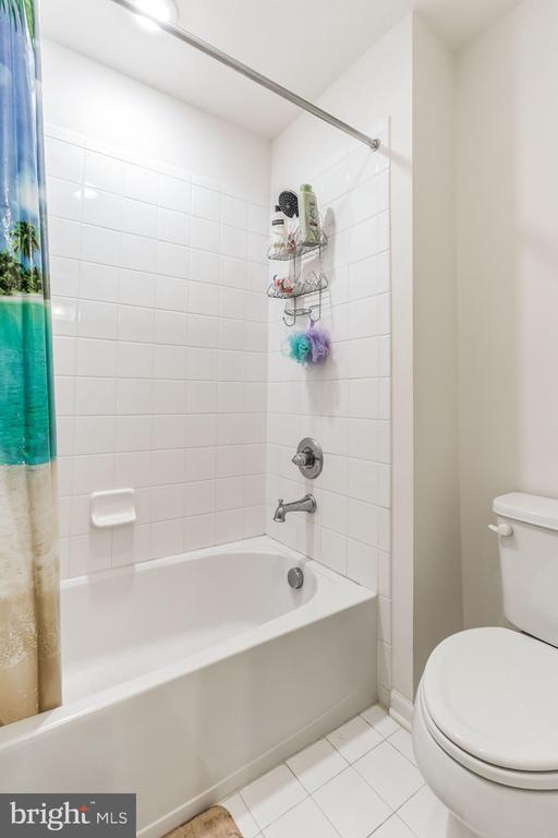 Residential Lease in ALDIE 3