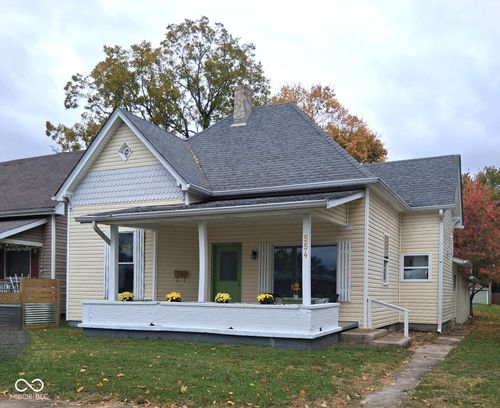 554 W Taylor St, Shelbyville, IN, 46176-1917 | Card Image