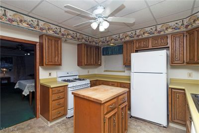 6845 Franke Road, House other with 3 bedrooms, 1 bathrooms and null parking in Middleburg Heights OH | Image 2