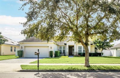 6318 Oak Chase Court, House other with 4 bedrooms, 3 bathrooms and null parking in Orlando FL | Image 1