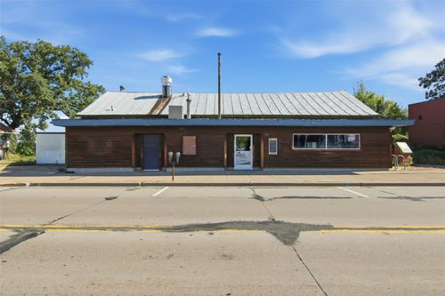 512 Crescent Street Se, Menomonie, WI, 54751 | Card Image