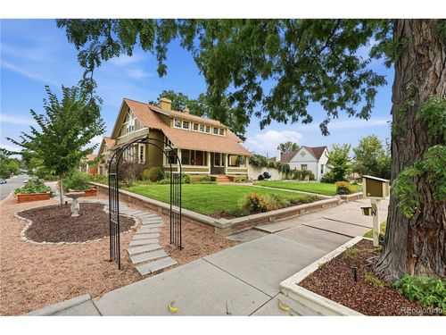 3839 W 46th Ave, Denver, CO, 80211-1104 | Card Image