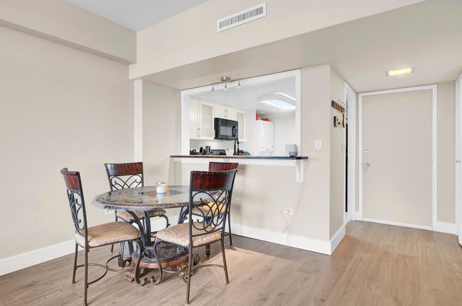 Ashley House 6H Eat Dining Great Room | Image 11
