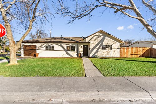 1 Walnut St, Woodland, CA, 95695-3151 | Card Image