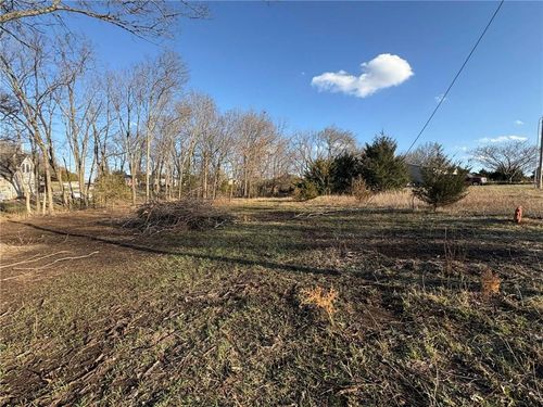 2 Applewood Lane, Linn Valley, KS, 66040 | Card Image