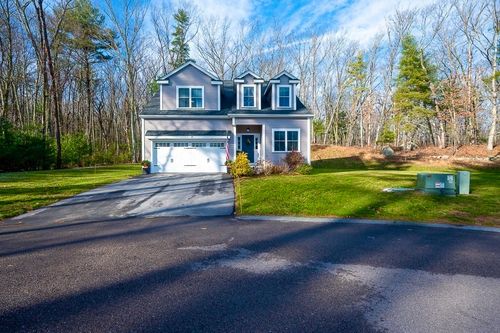 33-33 Brown Bear Ln, Milford, MA, 01757-3889 | Card Image