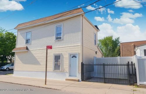 155 Dehart Ave, Staten Island, NY, 10303-2477 | Card Image