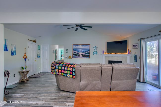 1752 Chadwick Shores Dr, House other with 3 bedrooms, 2 bathrooms and 2 parking in Sneads Ferry NC | Image 8