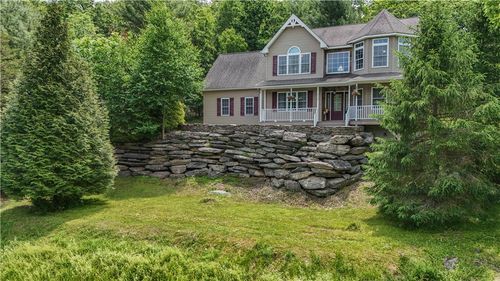 312 Reagan Dr, East Stroudsburg, PA, 18301-7971 | Card Image