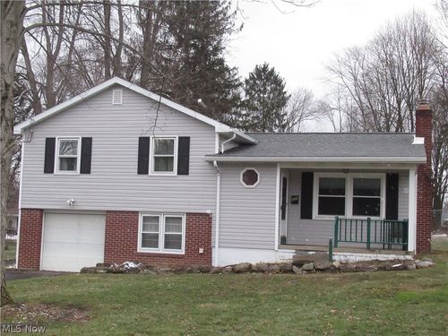 223 Fairview Ave, Canfield, OH, 44406-1636 | Card Image