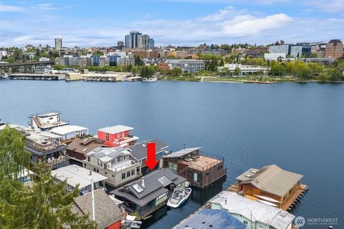 c-3130 Portage Bay Pl E, Seattle, WA, 98102-3866 | Card Image