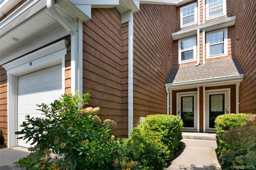 31-31 Glen Hill Lane, Greenburgh, NY, 10591 | Card Image