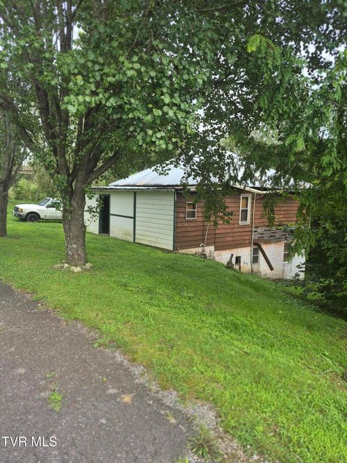 227 Combs Road, Pennington Gap, VA, 24277 | Card Image