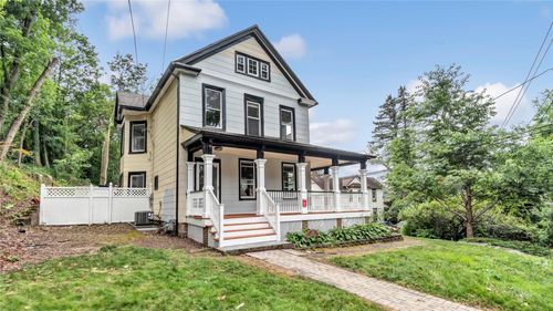 2-22 Town Path, Glen Cove, NY, 11542-2646 | Card Image