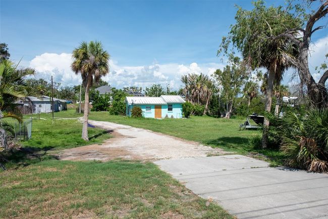 1999 Placida Rd, Home with 5 bedrooms, 3 bathrooms and null parking in Englewood FL | Image 21