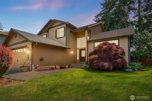 13517 47th Dr Se, Snohomish, WA, 98296-4244 | Card Image