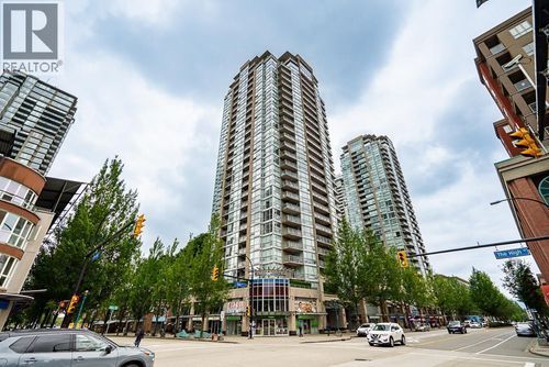 2605-2978 Glen Dr, Coquitlam, BC, V3B0C3 | Card Image