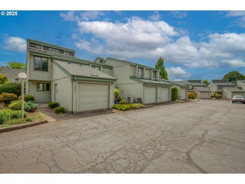 23-3836 Auburn Rd Ne, Salem, OR, 97301-4764 | Card Image