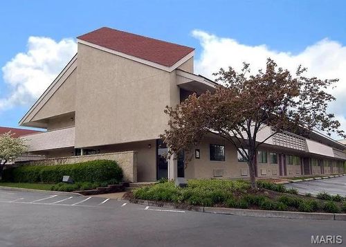 3470 Hollenberg Dr, Bridgeton, MO, 63044-2429 | Card Image