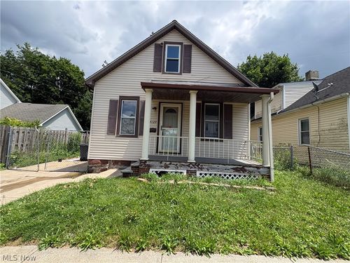 4129 E 76th Street, Cleveland, OH, 44105 | Card Image