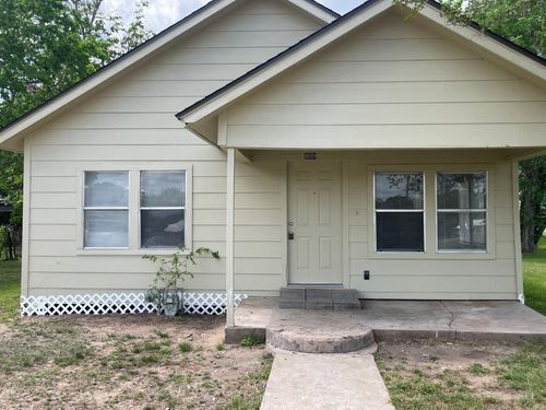 809 19th St, Hempstead, TX, 77445-5069 | Card Image