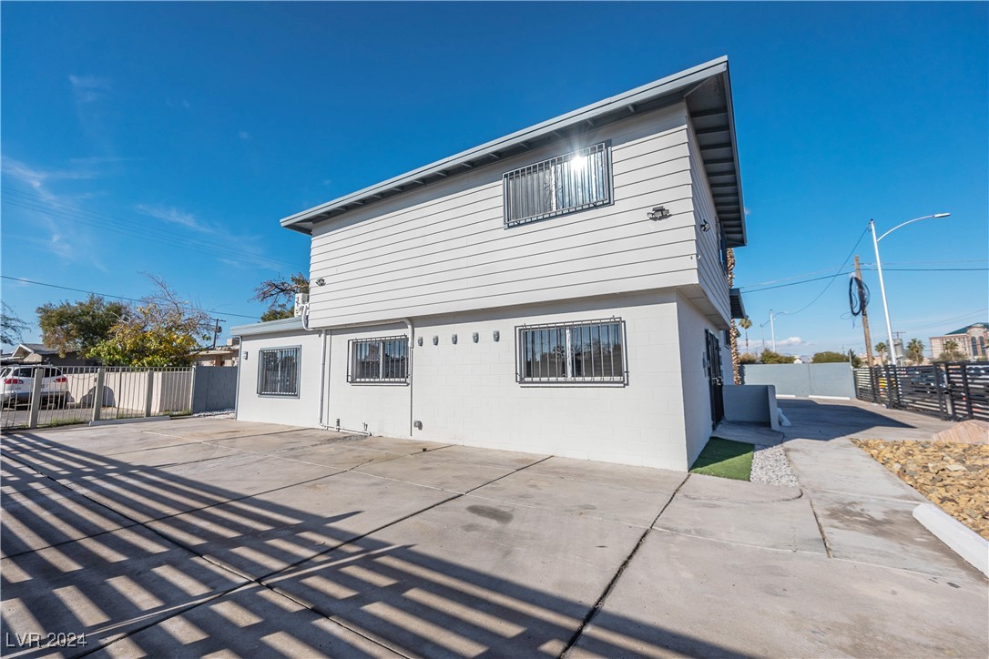 Nellis Blvd, Las Vegas, NV 89121