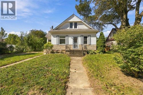 14 Gore Street, Lambton Shores, ON, N0N1J0 | Card Image