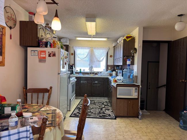11308 106 Avenue, House other with 3 bedrooms, 2 bathrooms and 4 parking in Fairview AB | Image 4