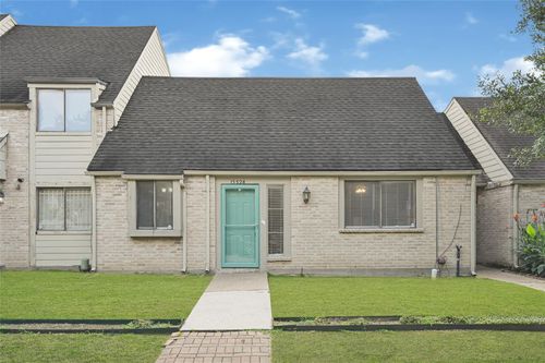 15528 Weldon Dr, Houston, TX, 77032-2040 | Card Image